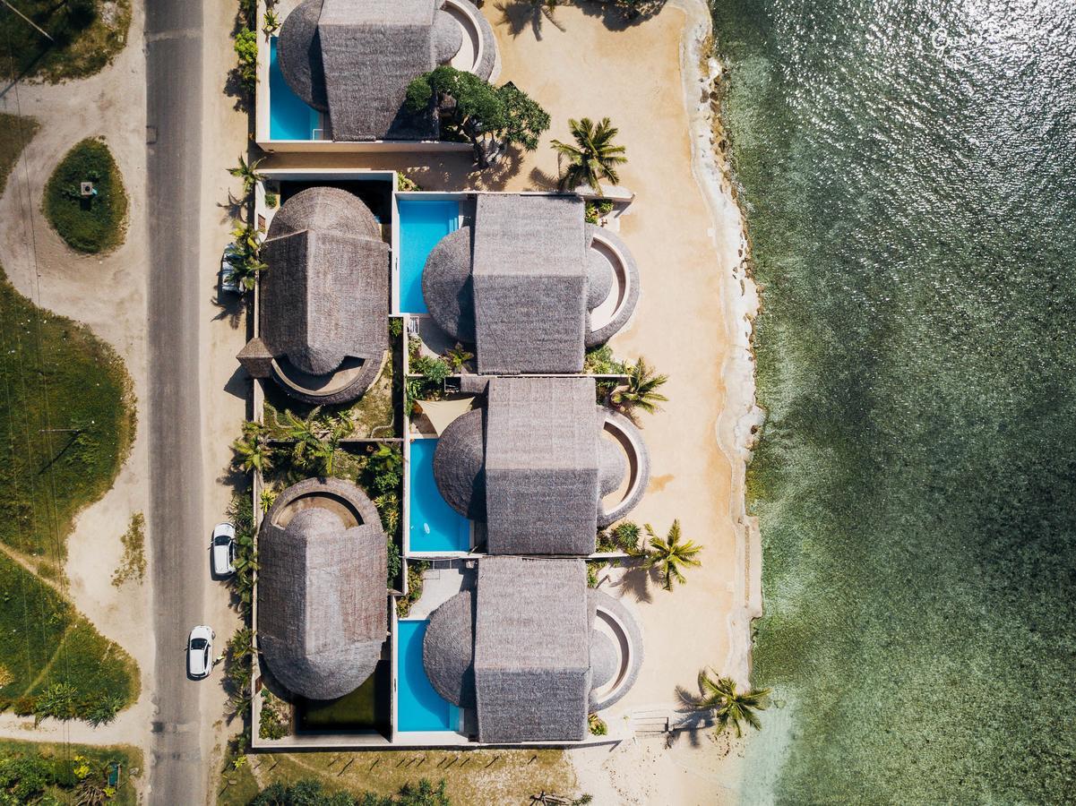 Waves At Surfside Villa Port Vila Kültér fotó